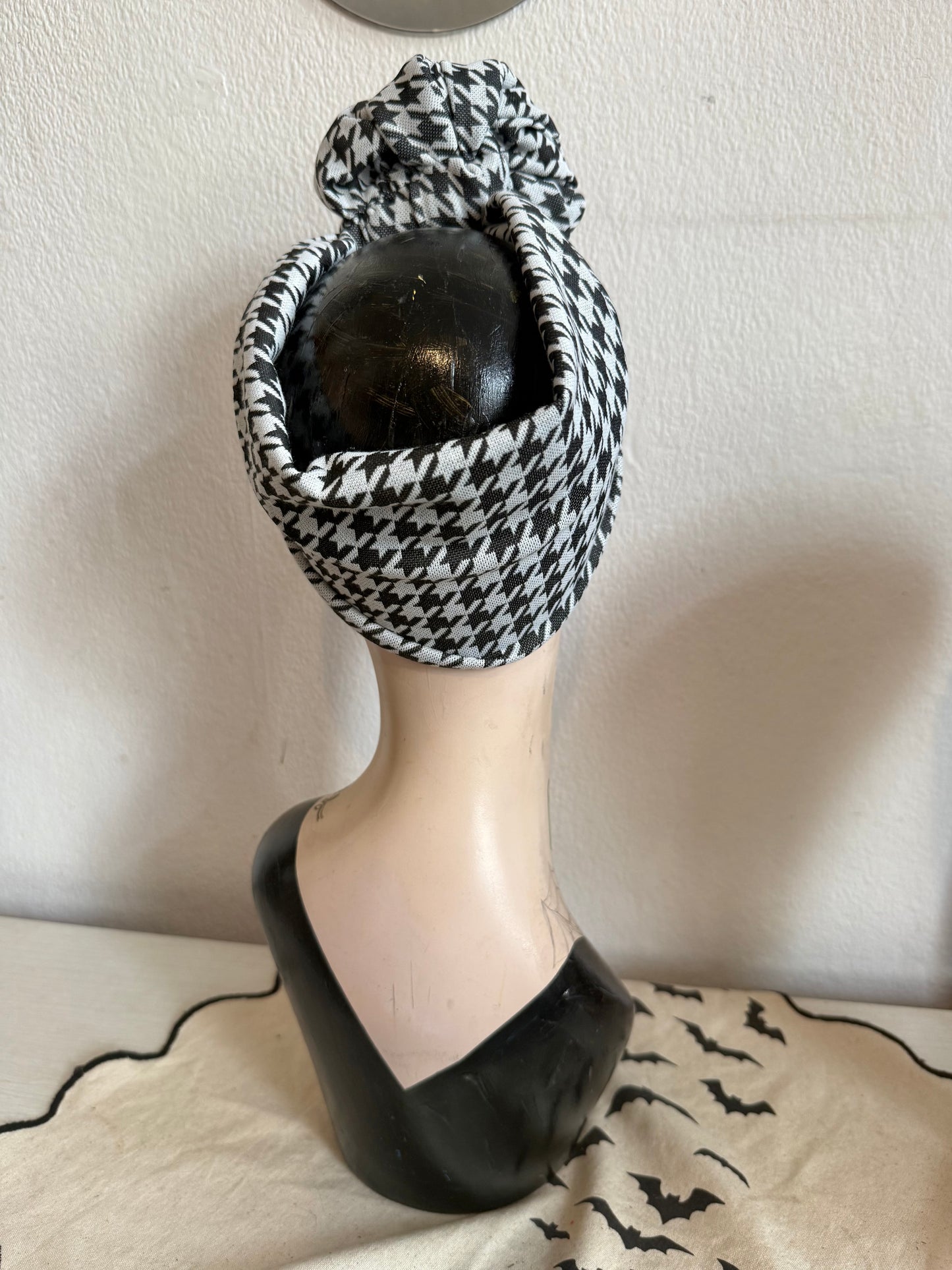 Sale item: Houndstooth Vintage Style Pre-tied Headband with Slouchy Knot