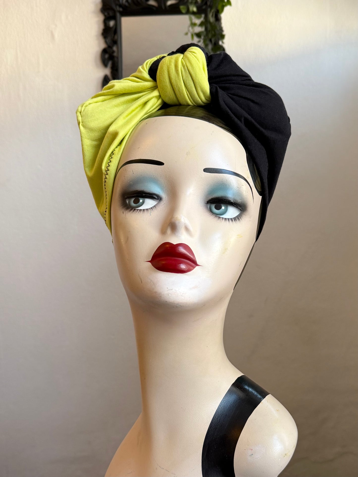 Vintage 1940s reproduction turban 
