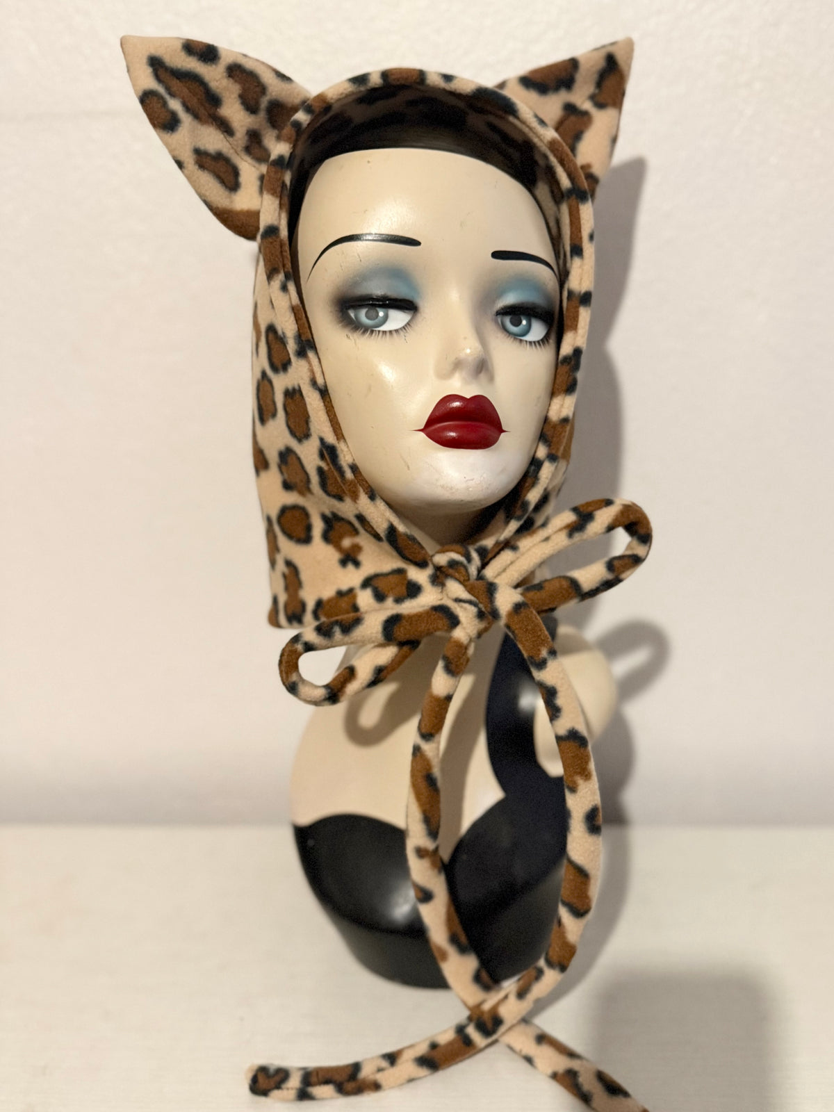 Cat Bonnet in Leopard Print