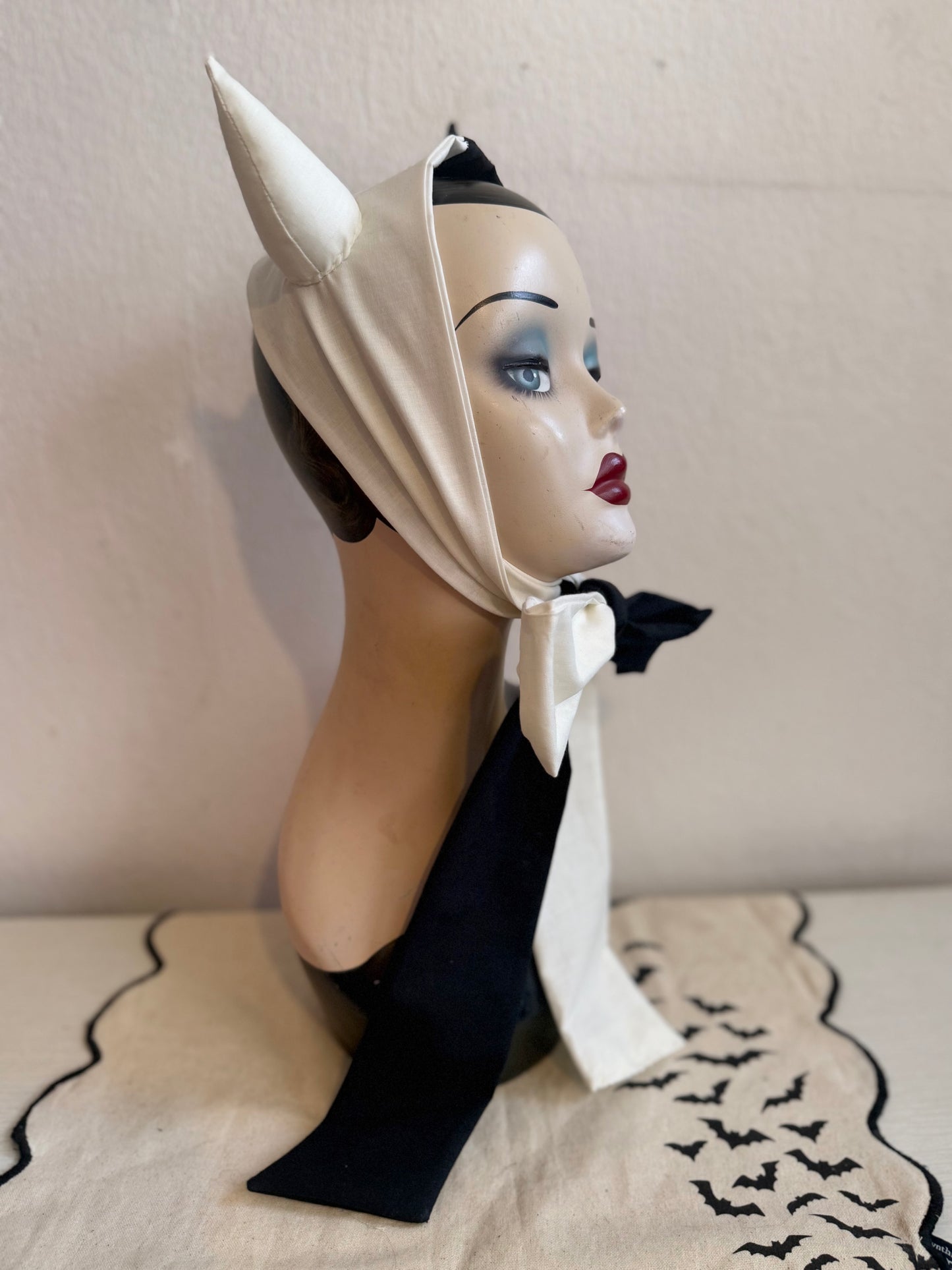 Little Devil Vintage Headband in Black & Off White