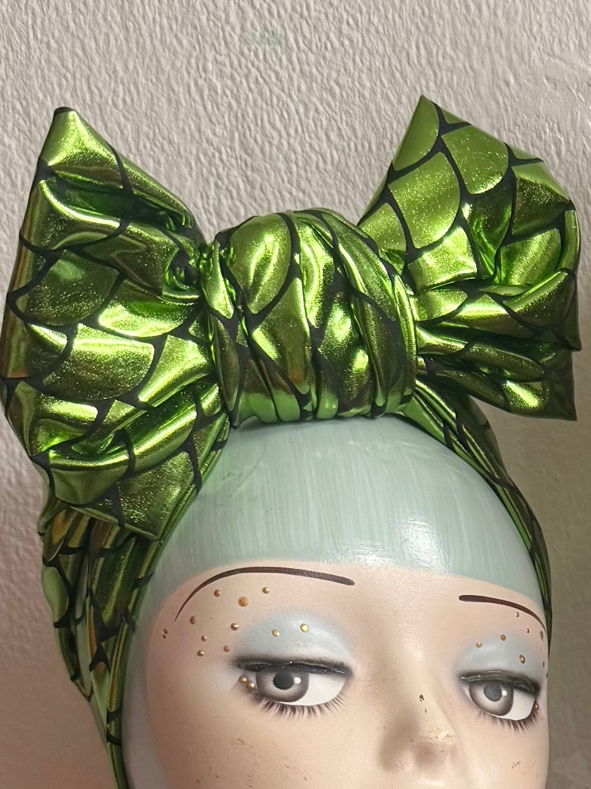Metallic green headband 