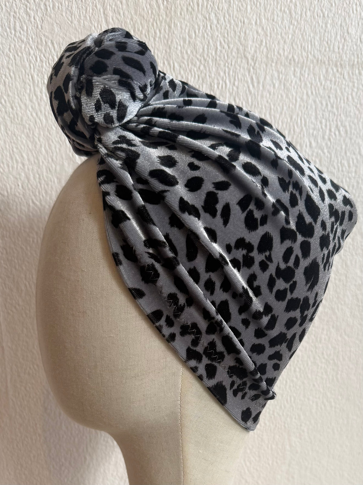 leopard print velvet turban