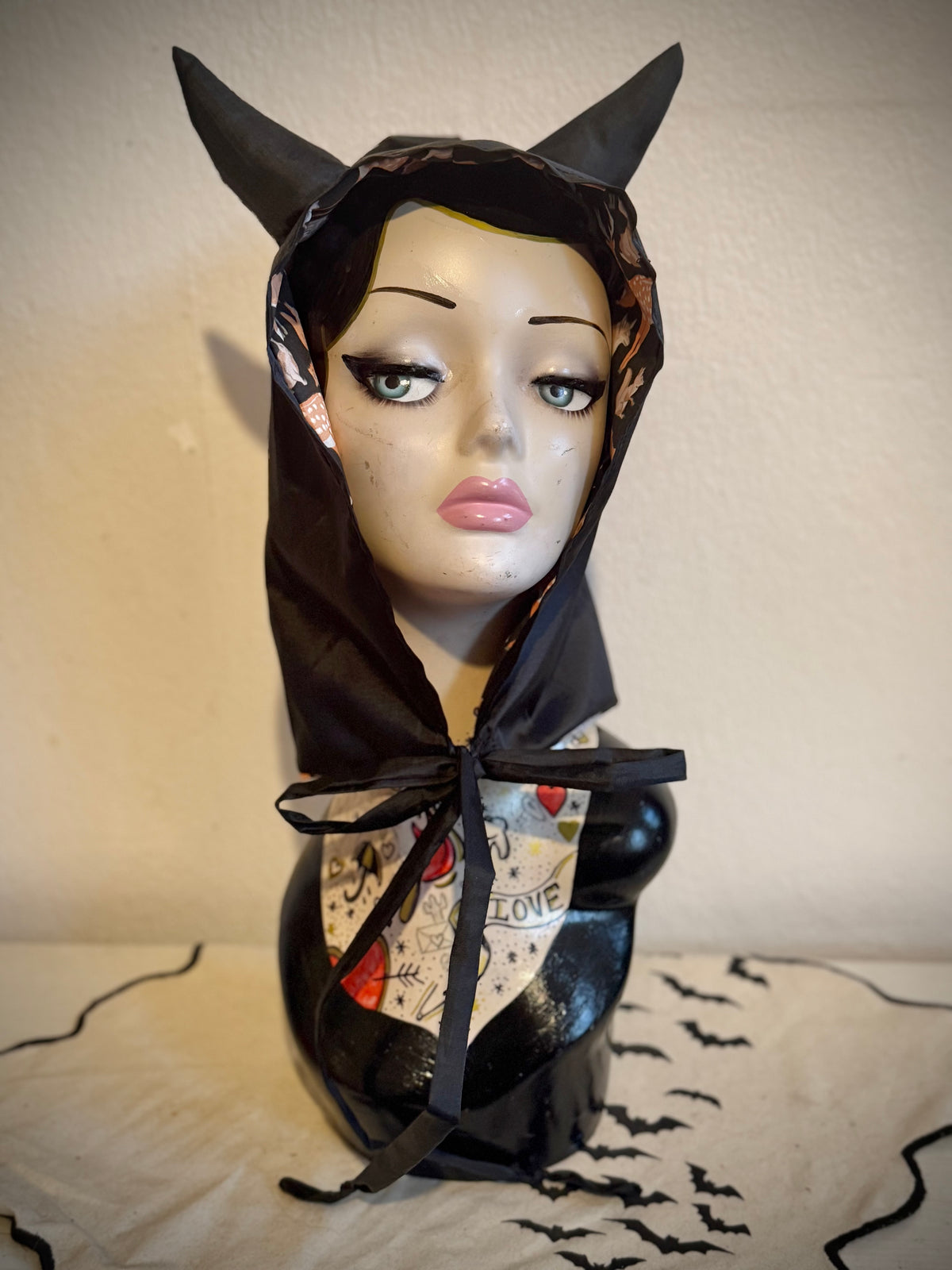 Devil Rain Hood in Black