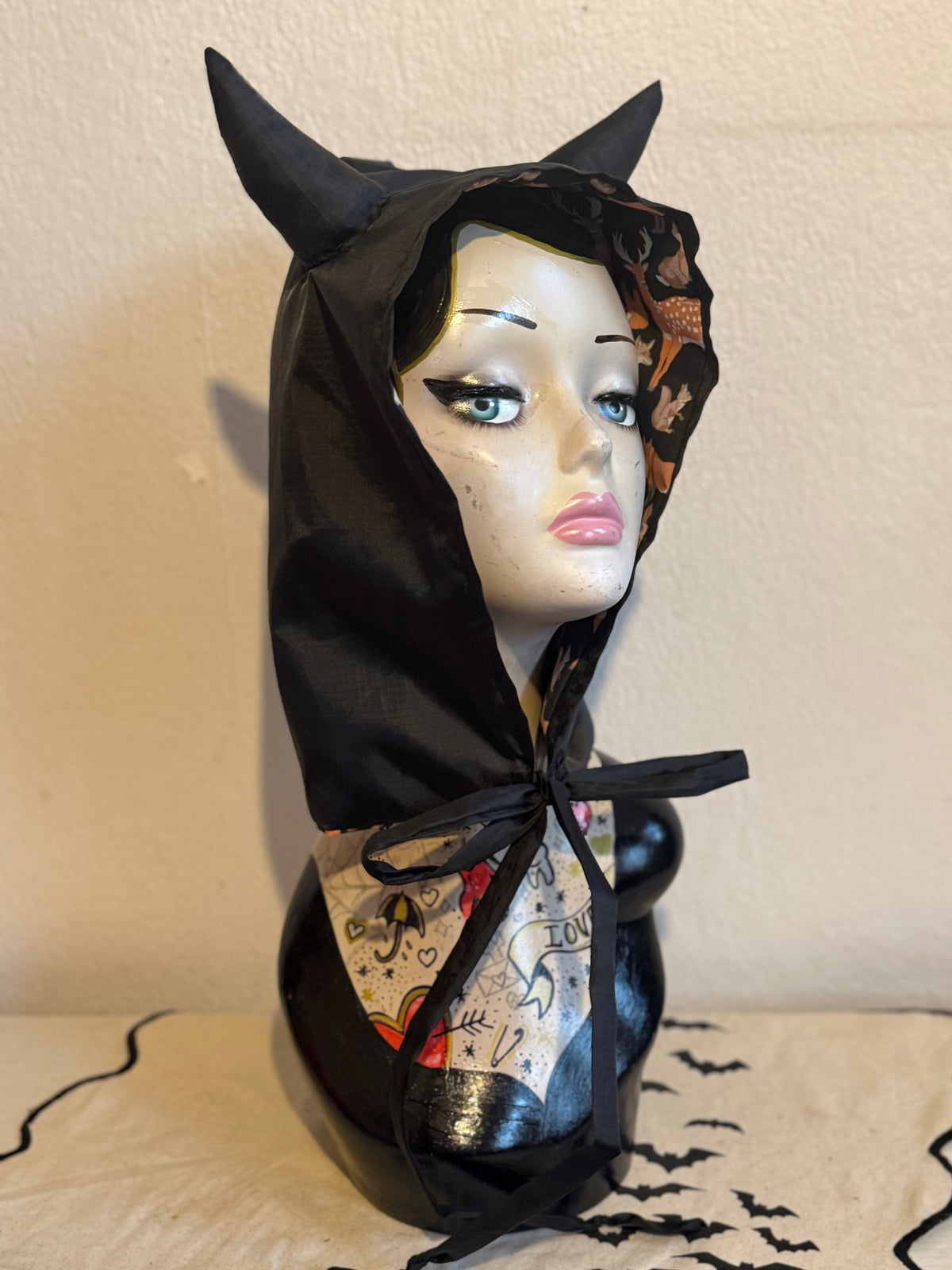 Devil Rain Hood in Black