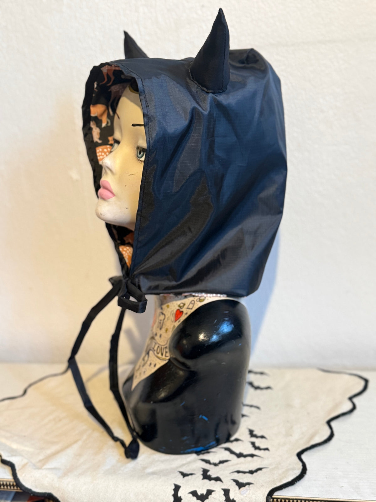 Devil Rain Hood in Black