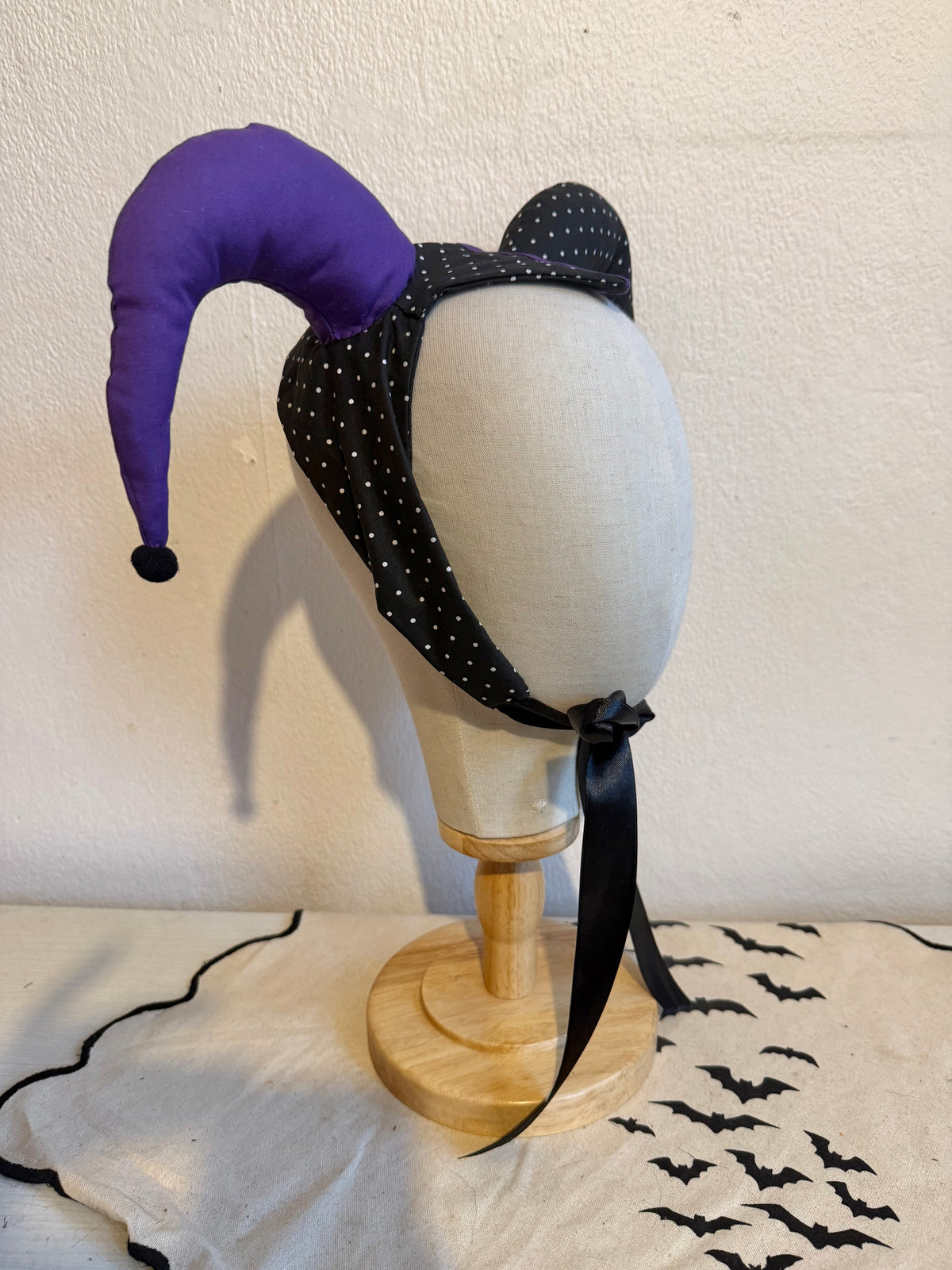 Jester hat