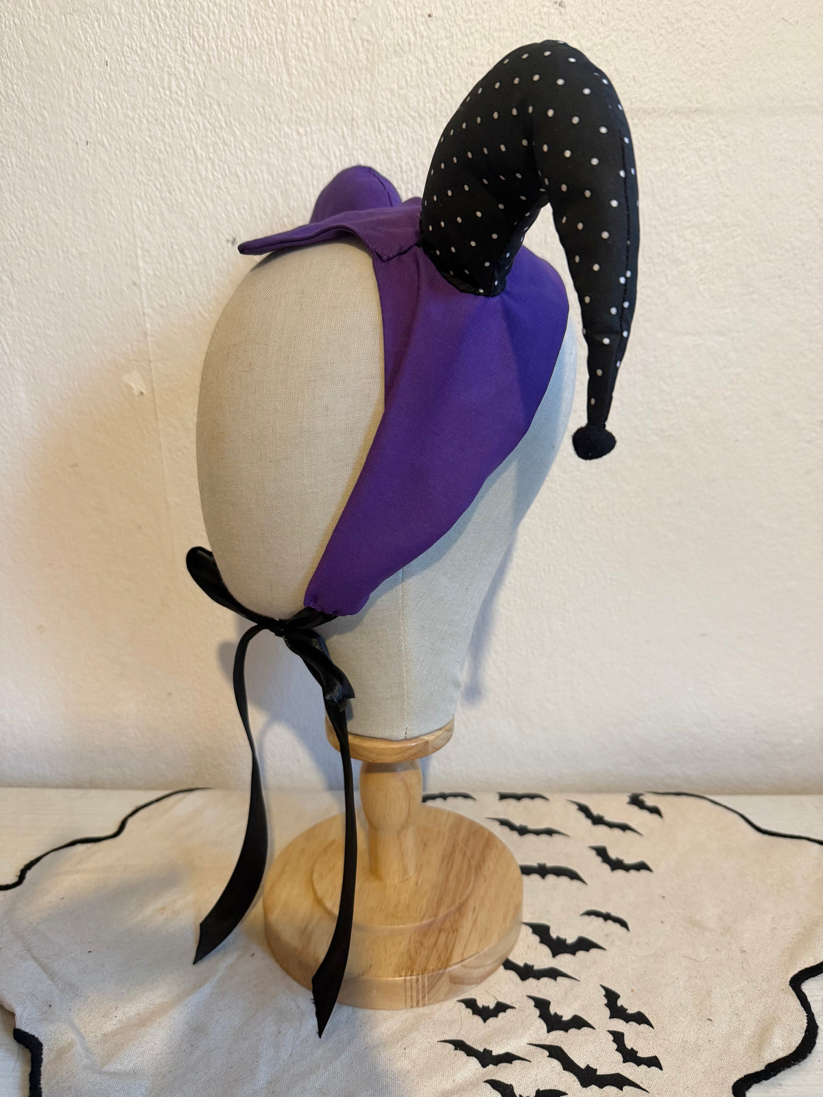 Jester hat