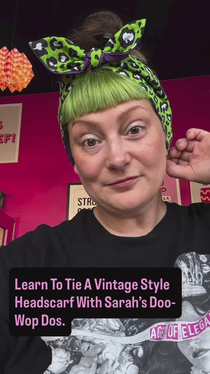 Load video: Stretchy headband tutorial
